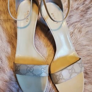 Gucci pumps size 8
